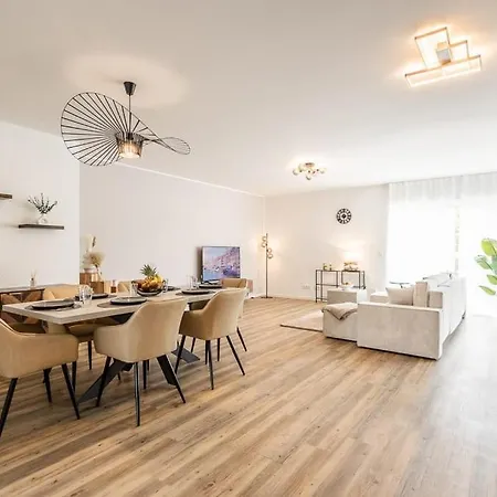 Sky Penthouse 07 I Aufzug I Tv I Terrasse I Bbq Apartment *